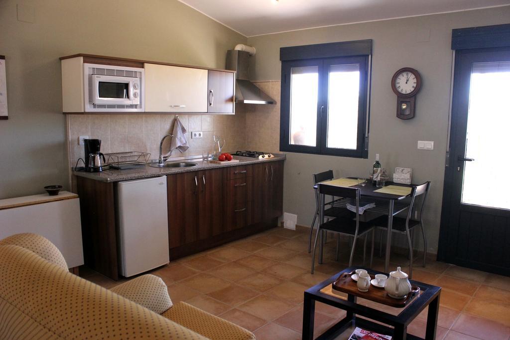 Cielo Abierto Apartment Berzocana ภายนอก รูปภาพ